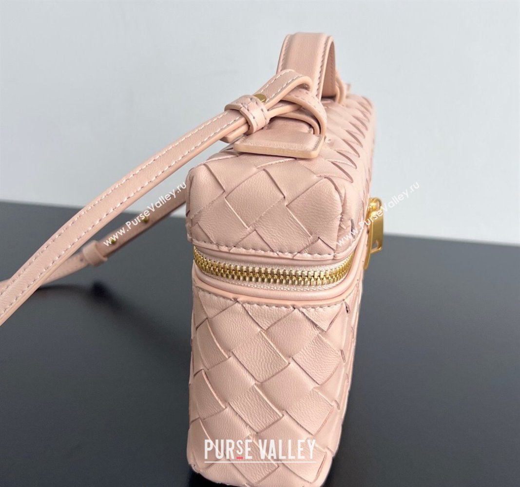 Bottega Veneta Bang Bang Vanity Case in Intrecciato Leather Light Pink 2024 789109 (WT-240621015)