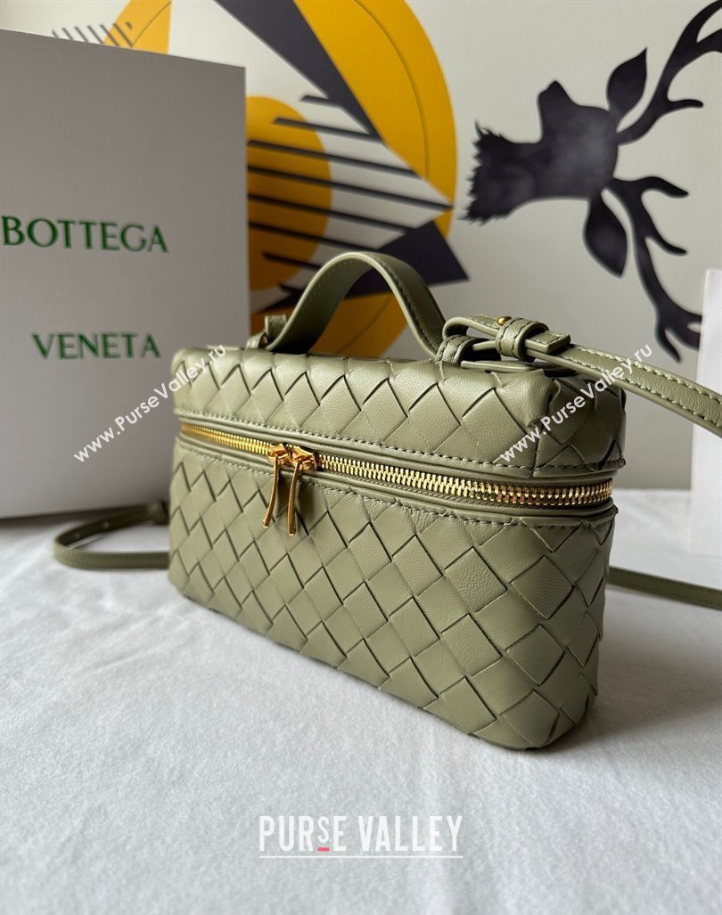 Bottega Veneta Bang Bang Vanity Case in Intrecciato Leather Travertine Green 2024 789109 (WT-240621017)