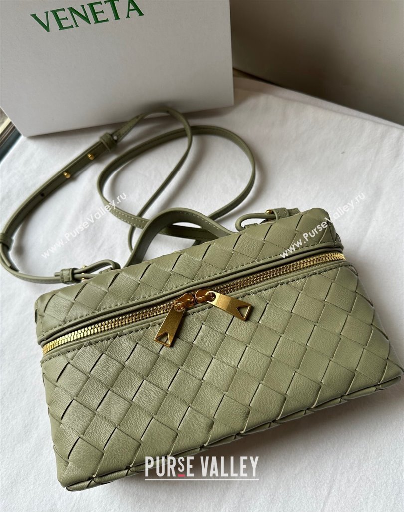 Bottega Veneta Bang Bang Vanity Case in Intrecciato Leather Travertine Green 2024 789109 (WT-240621017)