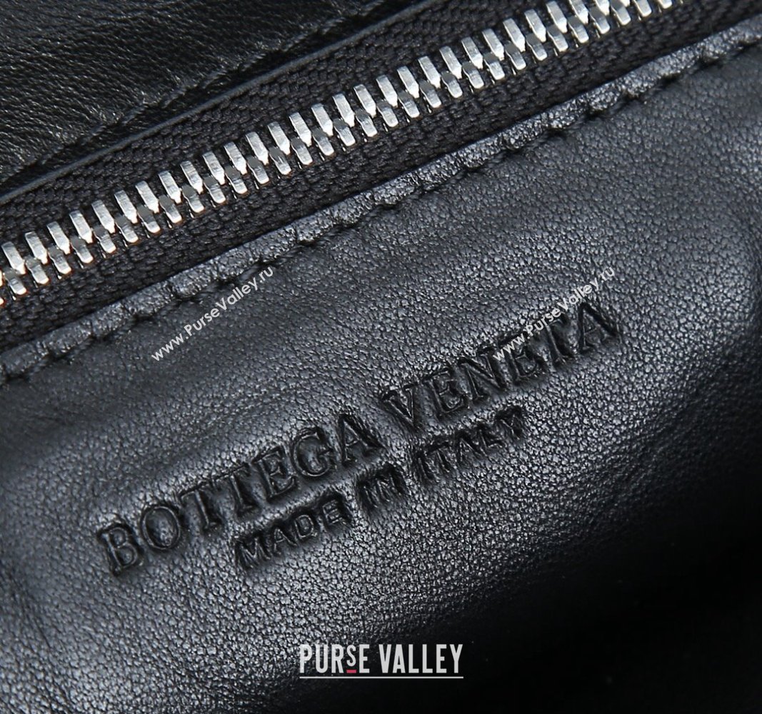 Bottega Veneta Small Jodie Hobo bag in Intrecciato Leather Black 2024 600261 (YX-240621018)