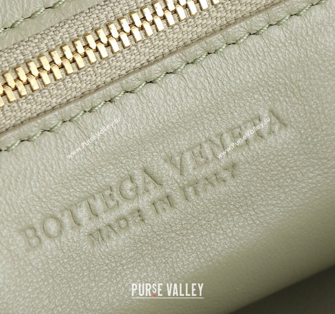 Bottega Veneta Small Jodie Hobo bag in Intrecciato Leather Travertine Green 2024 600261 (YX-240621021)