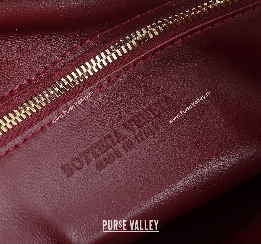 Bottega Veneta Small Jodie Hobo bag in Intrecciato Leather Burgundy 2024 600261 (YX-240621025)