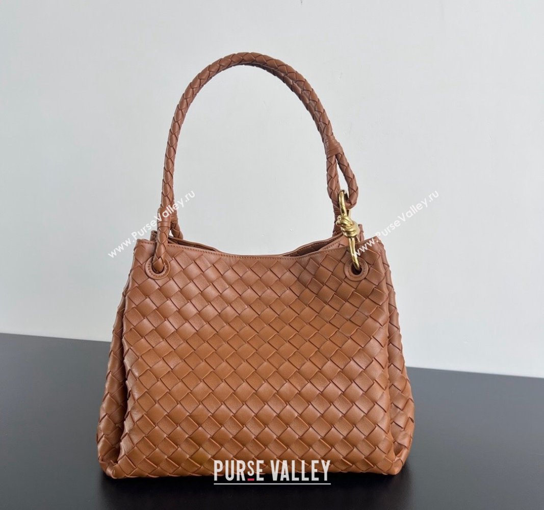 Bottega Veneta Large Parachute Shoulder Bag in Intrecciato Leather 796571 Chestnut Brown 2024 (WT-240712014)