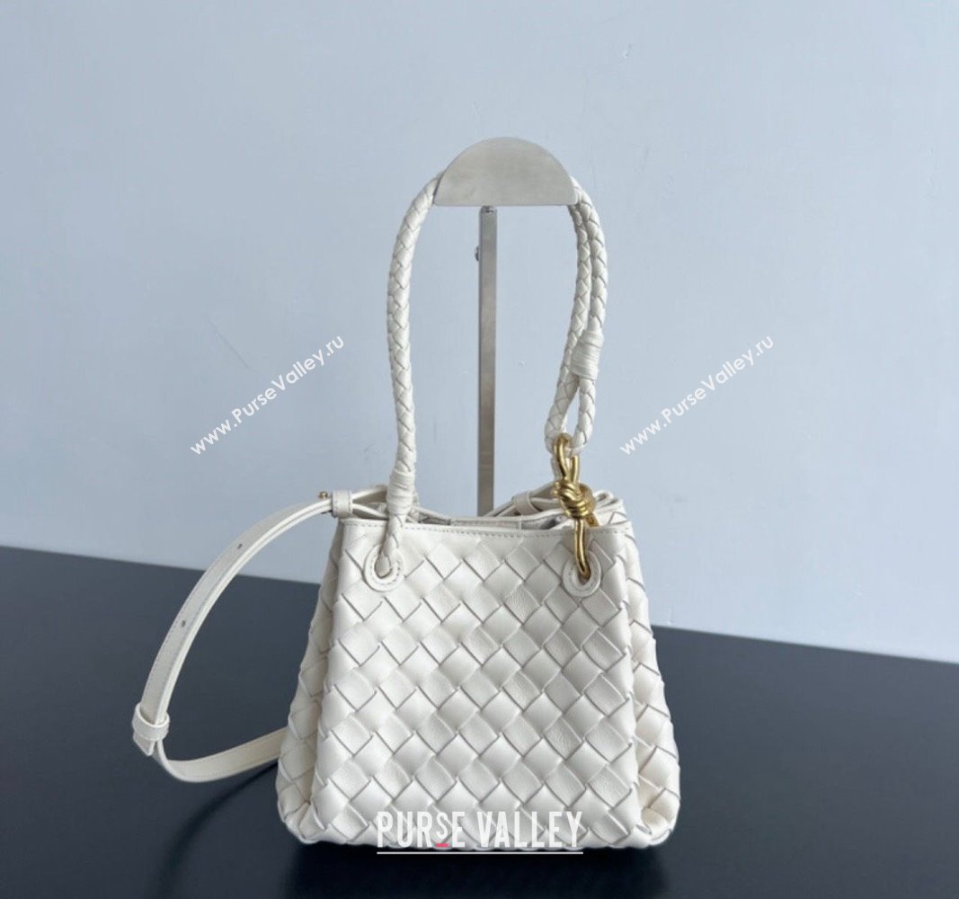 Bottega Veneta Small Parachute Shoulder Bag in Intrecciato Leather 796569 Sea Salt 2024 (WT-240712019)