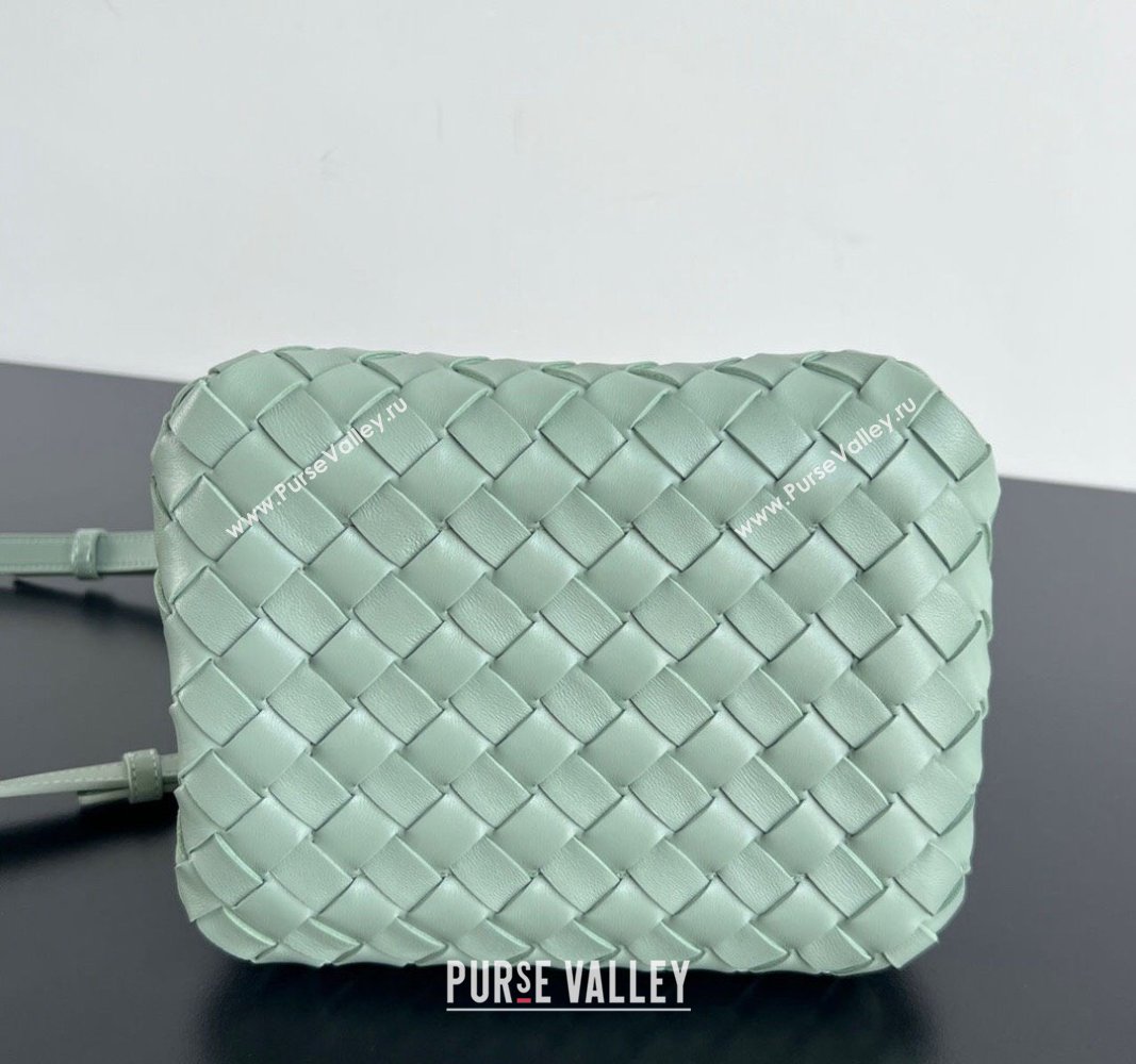 Bottega Veneta Small Parachute Shoulder Bag in Intrecciato Leather 796569 Sauge Green 2024 (WT-240712020)