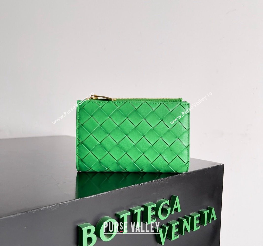 Bottega Veneta Medium Intrecciato Leather Bi-Fold Zip Wallet Green 2024 667468 (WT-240712037)