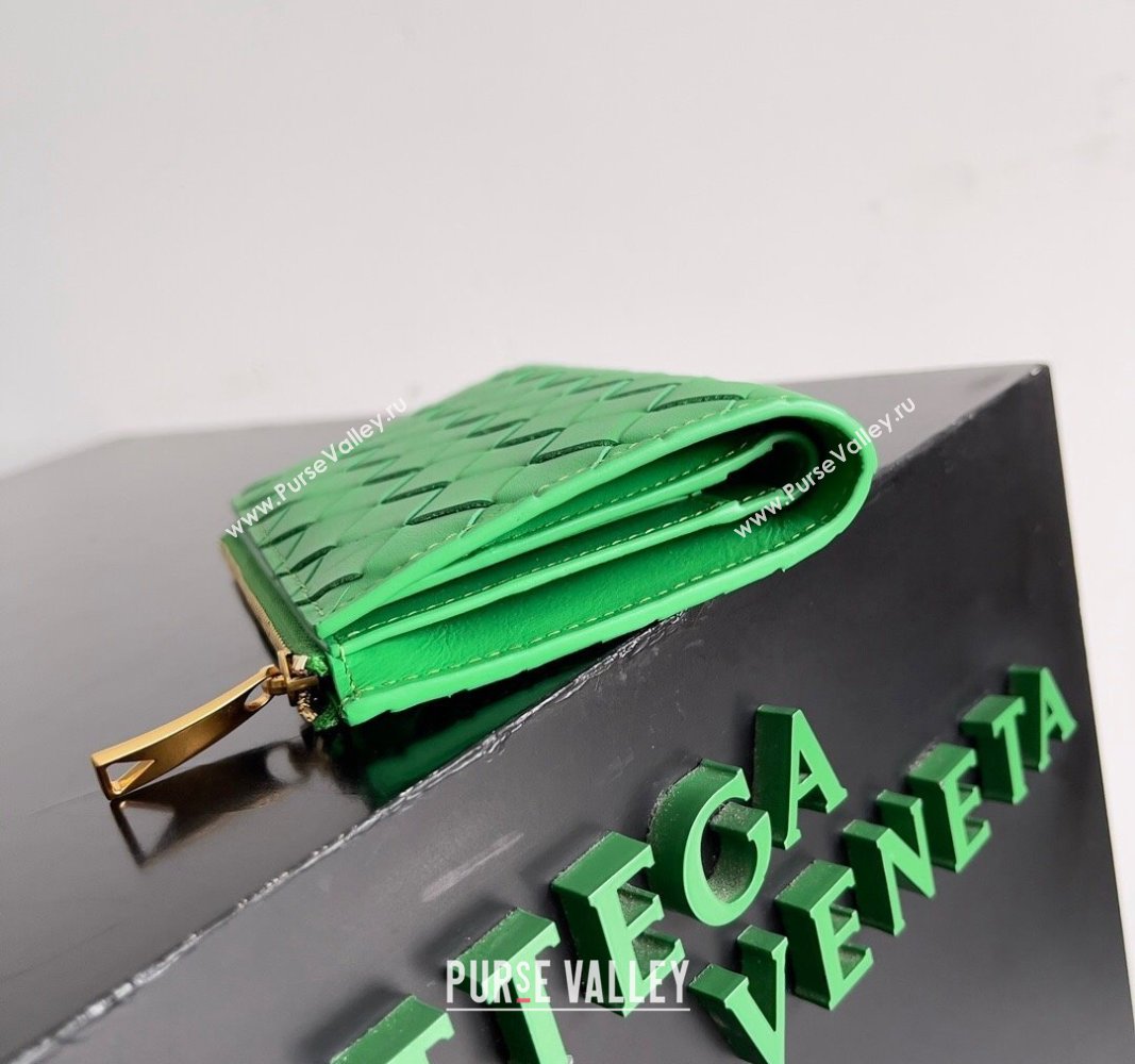 Bottega Veneta Medium Intrecciato Leather Bi-Fold Zip Wallet Green 2024 667468 (WT-240712037)