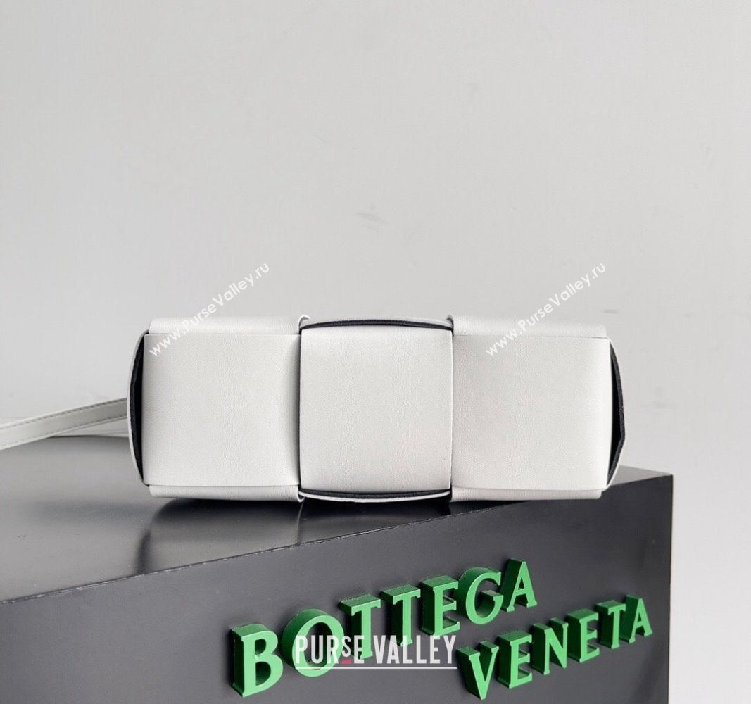 Bottega Veneta Candy Arco Tote Bag White 2024 729029 0712 (MS-240712074)