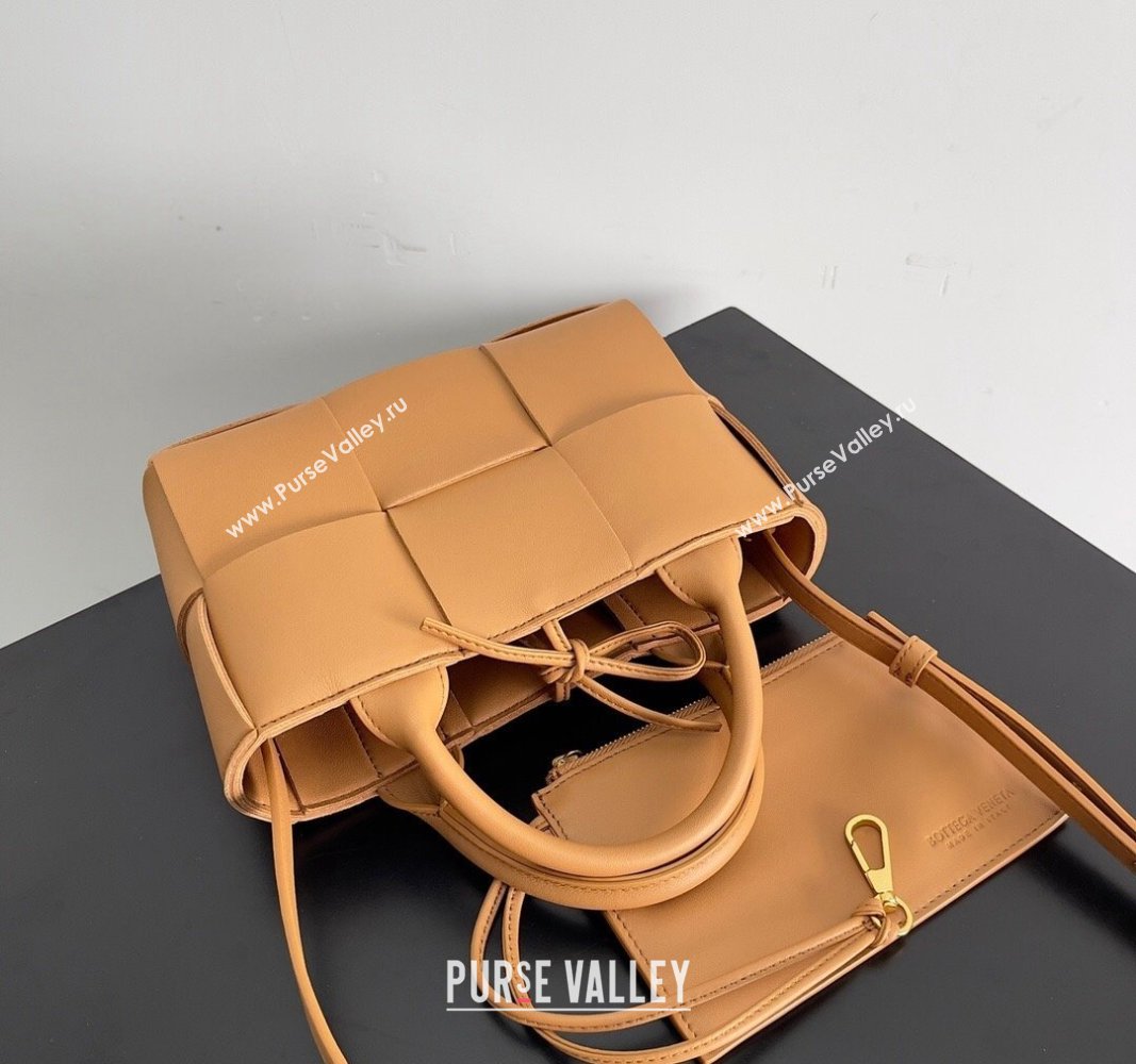 Bottega Veneta Candy Arco Tote Bag Light Brown 2024 729029 0712 (MS-240712075)