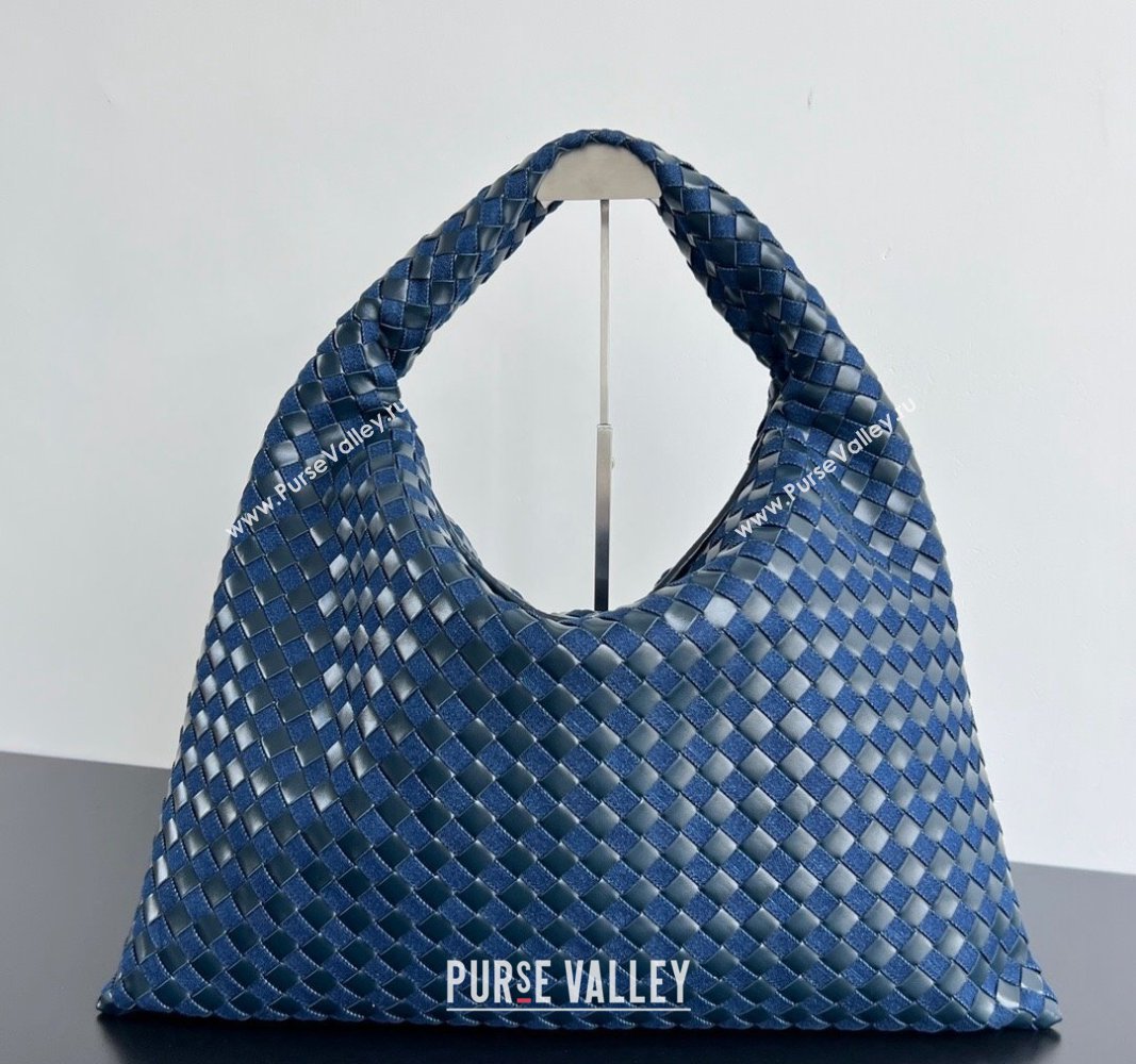 Bottega Veneta Large Hop Hobo Bag in Intrecciato Leather and Denim Abyss/Indigo Blue 2024 795949 (WT-240826005)