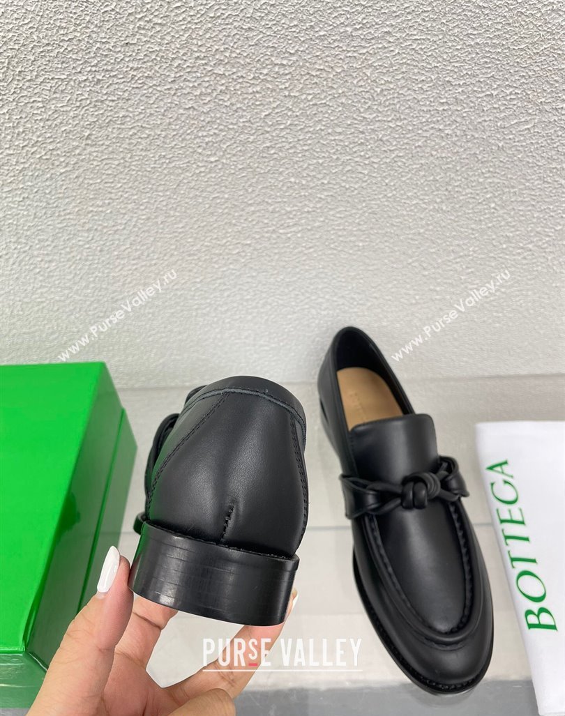 Bottega Veneta Astaire Loafers in Calfskin with One-Tone Knot Black 2024 (SS-240903044)