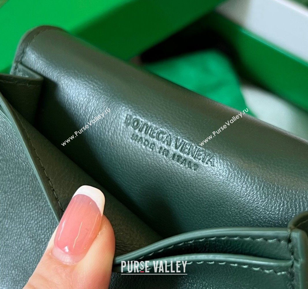 Bottega Veneta Cassette Business Card Case Wallet in Intrecciato Lambskin Raintree Green 2024 651396 (WT-240919014)