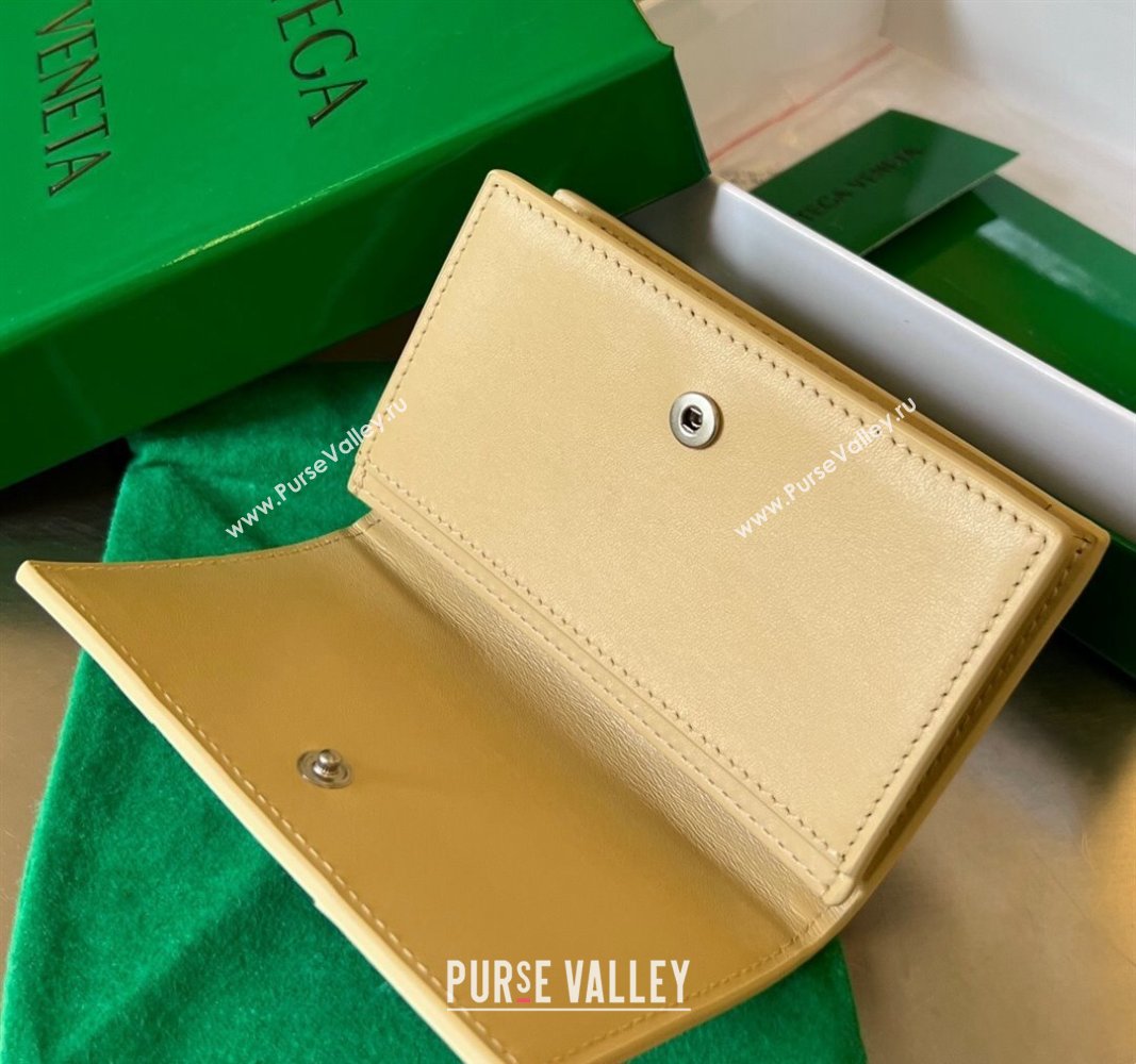 Bottega Veneta Cassette Business Card Case Wallet in Intrecciato Lambskin Oat Yellow 2024 651396 (WT-240919015)