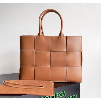 Bottega Veneta Medium Arco Tote Bag in Intrecciato Leather 729244 Brown2 2024 (YX-240919037)