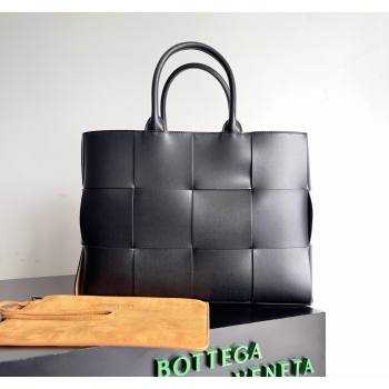 Bottega Veneta Medium Arco Tote Bag in Intrecciato Leather 729244 Black/Brown 2024 (YX-240919040)