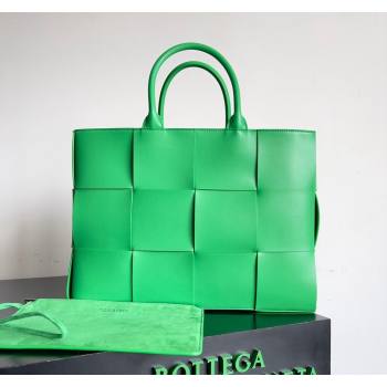 Bottega Veneta Medium Arco Tote Bag in Intrecciato Leather 729244 Parakeet Green 2024 (YX-240919042)