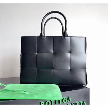 Bottega Veneta Medium Arco Tote Bag in Intrecciato Leather 729244 Black/Green 2024 (YX-240919047)