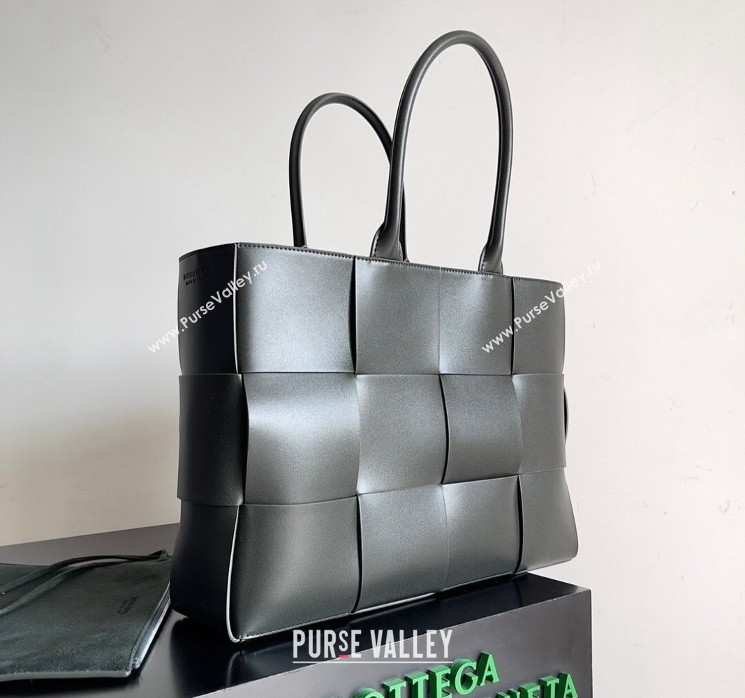 Bottega Veneta Medium Arco Tote Bag in Intrecciato Leather 729244 Dark Moss Green 2024 (YX-240919049)