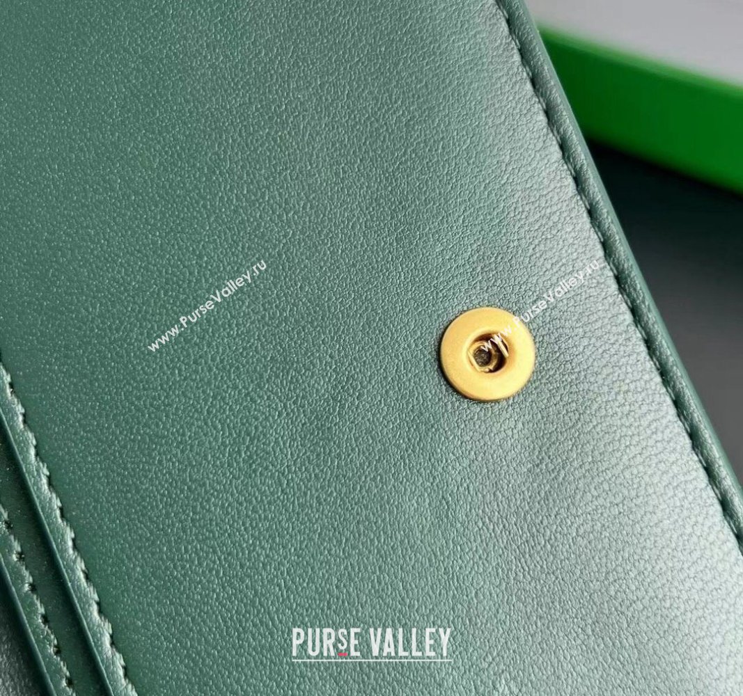 Bottega Veneta Cassette Business Card Case Wallet in Intrecciato Lambskin Emerald Green 2024 651396 (WT-240919012)