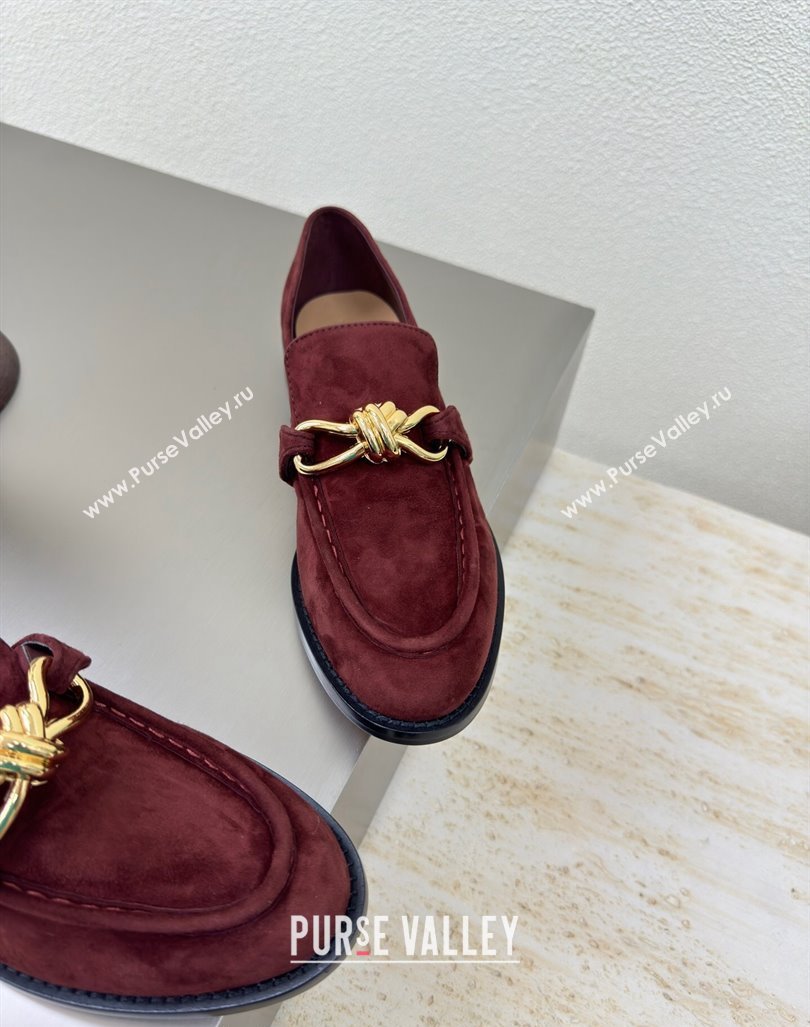 Bottega Veneta Astaire Loafers in Suede with Gold-Tone Knot Dark Burgundy 2024 (MD-241011003)