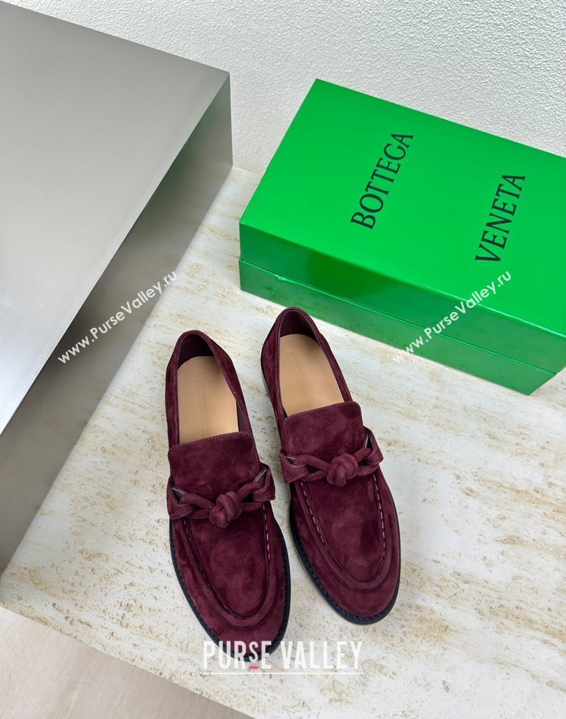 Bottega Veneta Astaire Loafers in Suede with One-Tone Knot Dark Burgundy 2024 (MD-241011004)