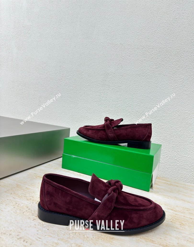 Bottega Veneta Astaire Loafers in Suede with One-Tone Knot Dark Burgundy 2024 (MD-241011004)