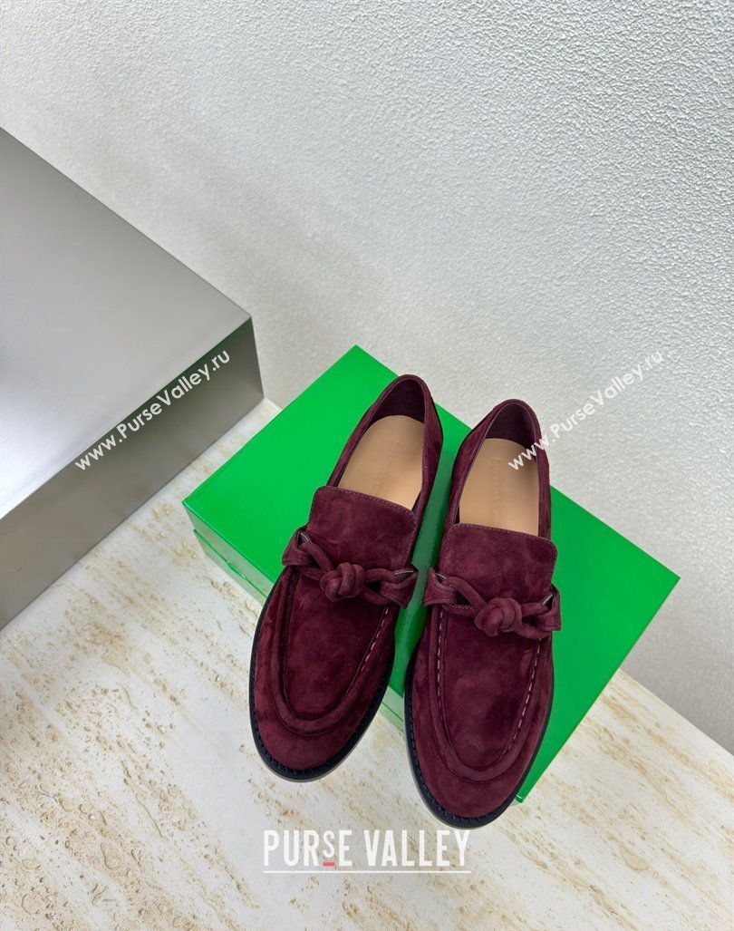 Bottega Veneta Astaire Loafers in Suede with One-Tone Knot Dark Burgundy 2024 (MD-241011004)