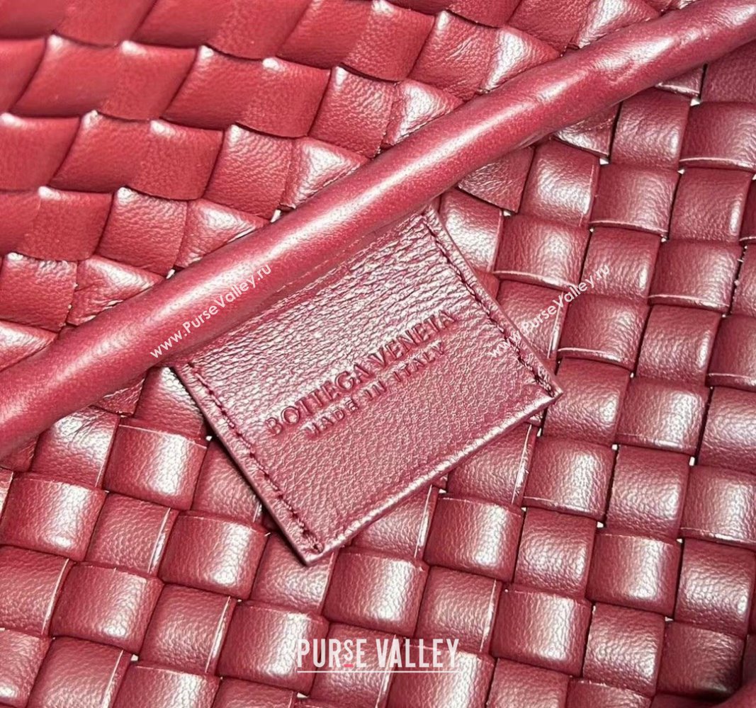 Bottega Veneta Small Cobble Top Handle bag in Intreccio Leather Burgundy 2024 805739 (WT-241029012)