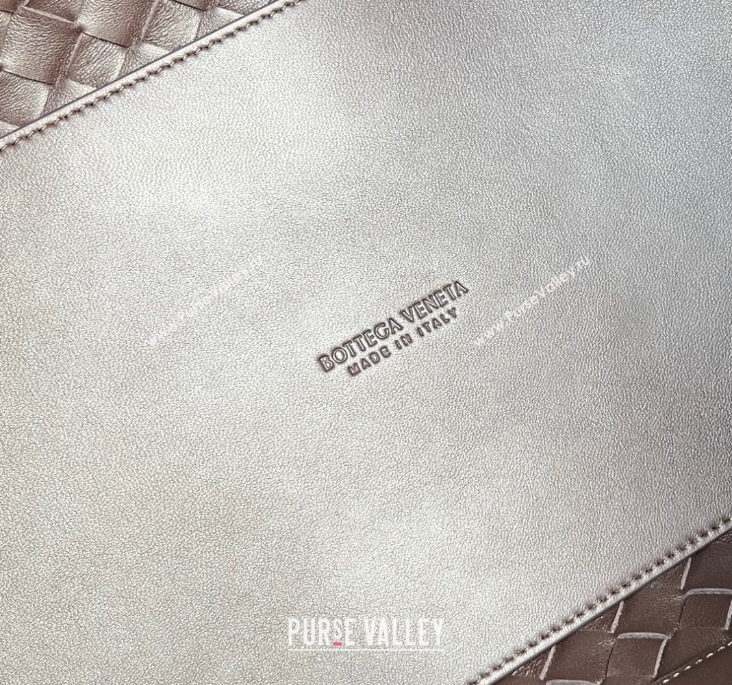 Bottega Veneta Large Andiamo Top Handle Bag in Suede 743575 Fondant Brown 2025 (WT-250205031)