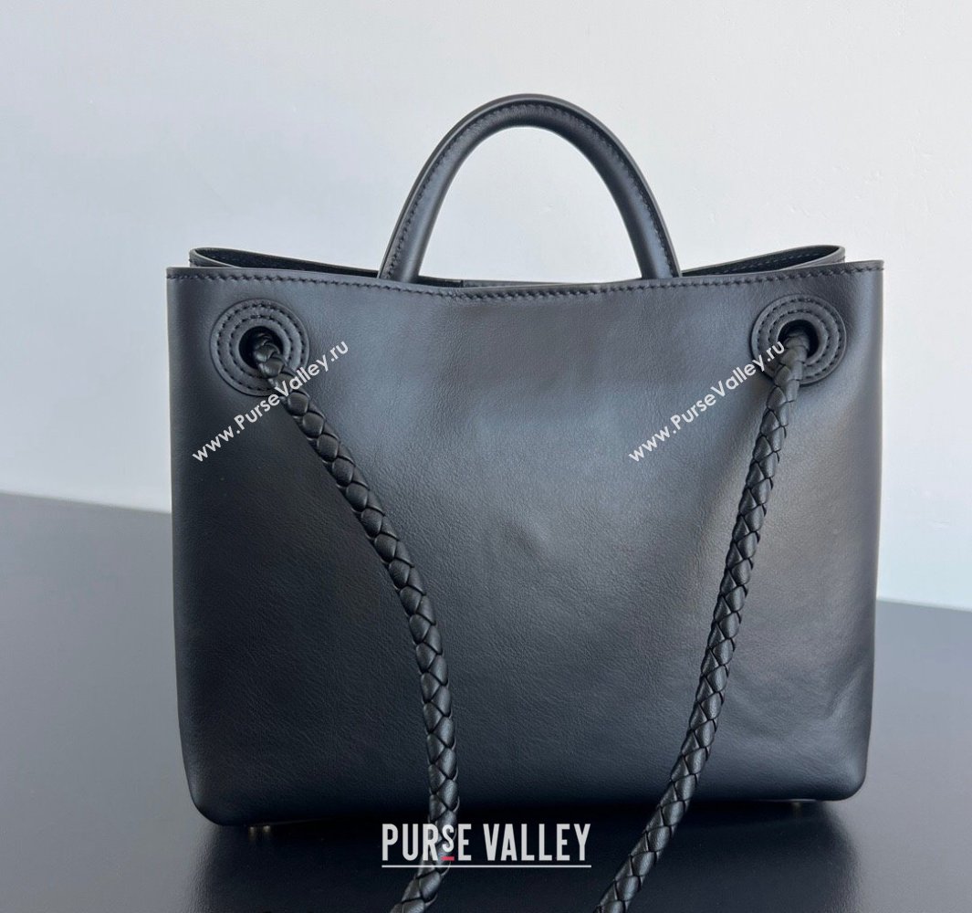 Bottega Veneta Small Andiamo Top Handle Bag in Calfskin Leather Black 2025 810213 (WT-250519075)