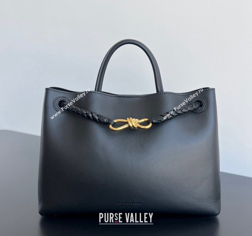 Bottega Veneta Medium Andiamo Top Handle Bag in Calfskin Leather Black 2024 810214 (WT-250519078)