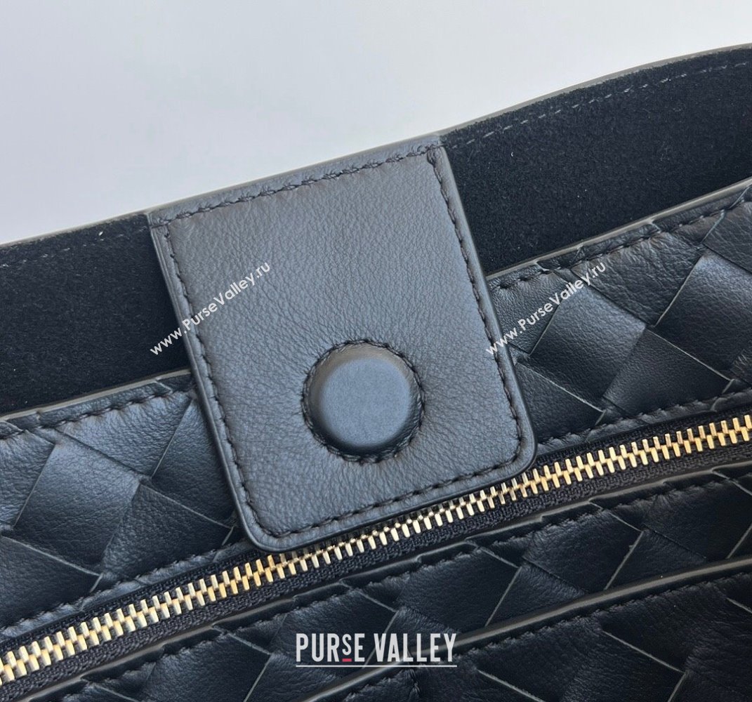 Bottega Veneta Medium Andiamo Top Handle Bag in Calfskin Leather Black 2024 810214 (WT-250519078)
