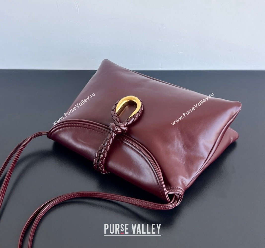 Bottega Veneta Medium Liberta Cross-body bag in Smooth Calfskin Burgundy 2024 806034 (WT-241029033)