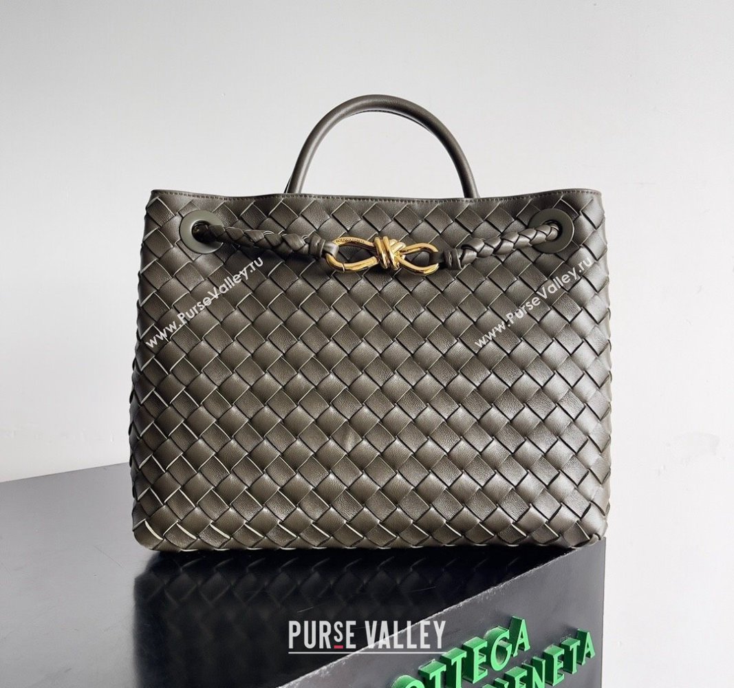 Bottega Veneta Medium Andiamo Top Handle Bag in Intrecciato Leather 743572 Khaki Green 2024 (YX-241029047)