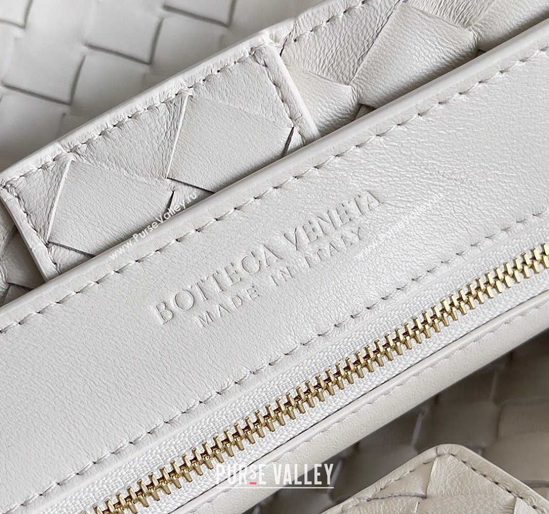 Bottega Veneta Medium Andiamo Top Handle Bag in Intrecciato Leather 743572 Cream White 2024 (YX-241029050)