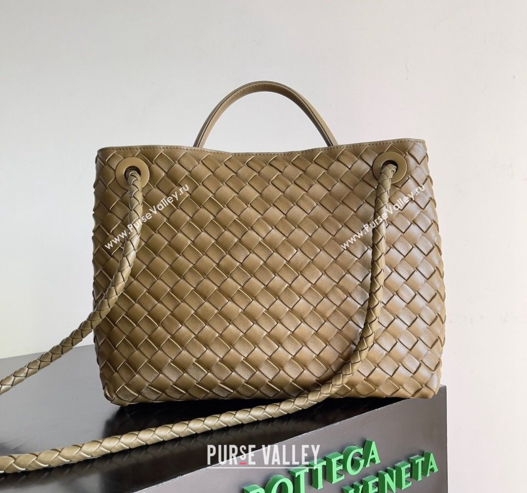 Bottega Veneta Medium Andiamo Top Handle Bag in Intrecciato Leather 743572 Green 2 2024 (YX-241029054)