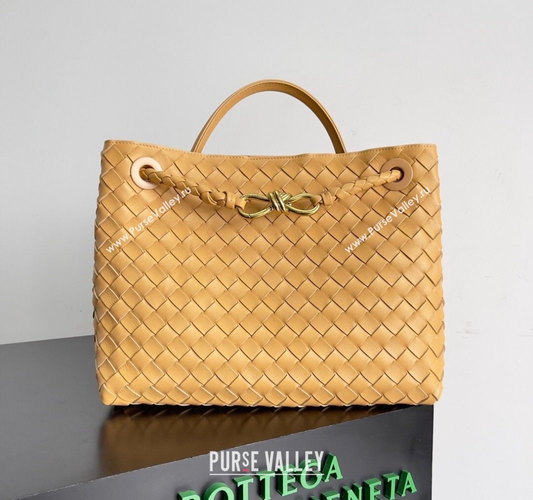 Bottega Veneta Medium Andiamo Top Handle Bag in Intrecciato Leather 743572 Apricot Yellow 2024 (YX-241029059)