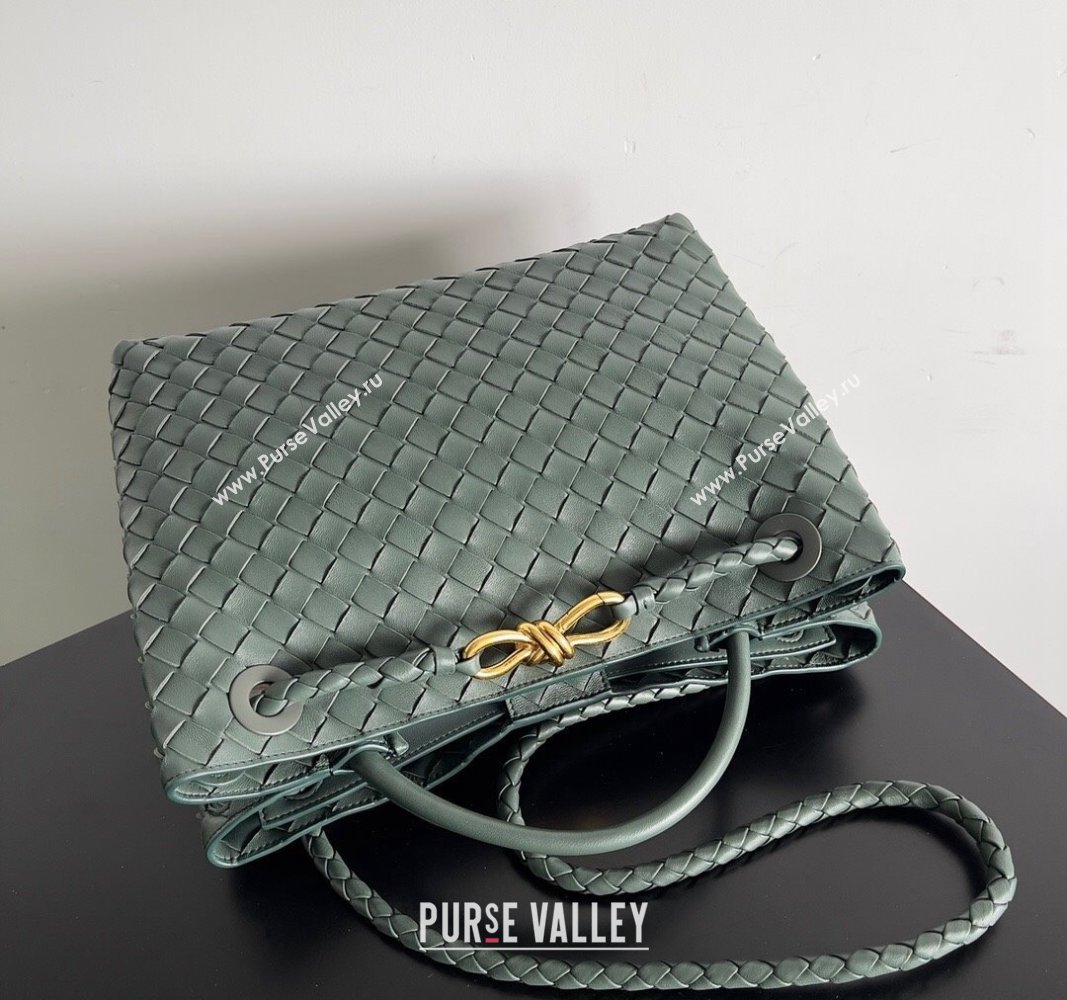 Bottega Veneta Medium Andiamo Top Handle Bag in Intrecciato Leather 743572 Dark Green 2024 (YX-241029061)