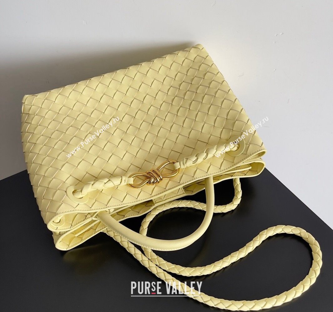 Bottega Veneta Medium Andiamo Top Handle Bag in Intrecciato Leather 743572 Light Yellow 2024 (YX-241029063)