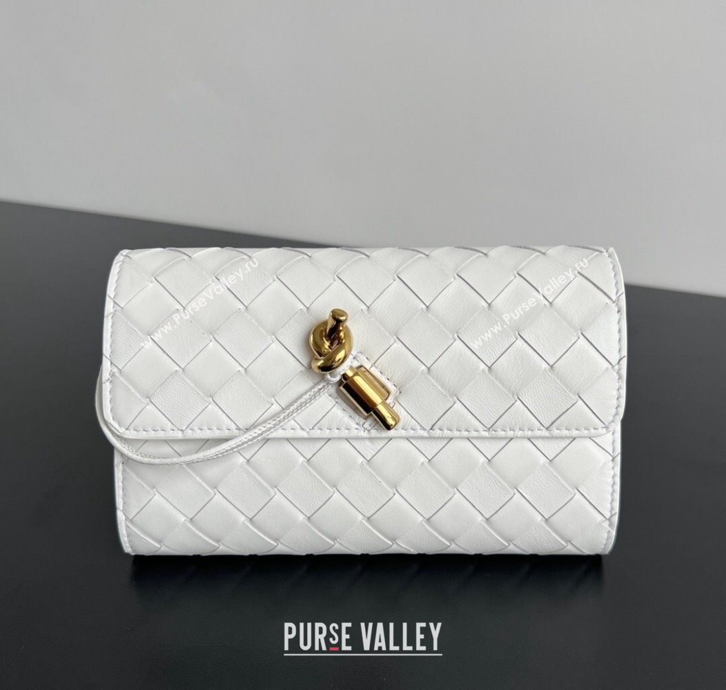 Bottega Veneta Andiamo Large Wallet in Intrecciato Leather White 2024 741504 (WT-241217002)