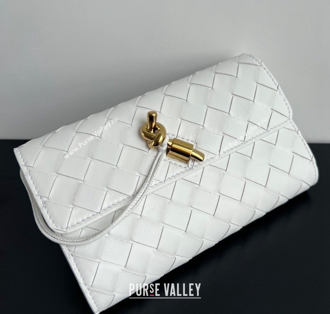 Bottega Veneta Andiamo Large Wallet in Intrecciato Leather White 2024 741504 (WT-241217002)