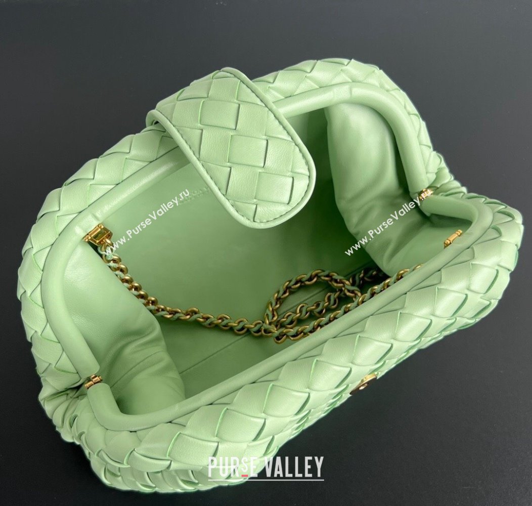 Bottega Veneta Lauren 1980 Clutch bag With Chain in Intrecciato Leather Light Green 2024 785807 (WT-241217026)