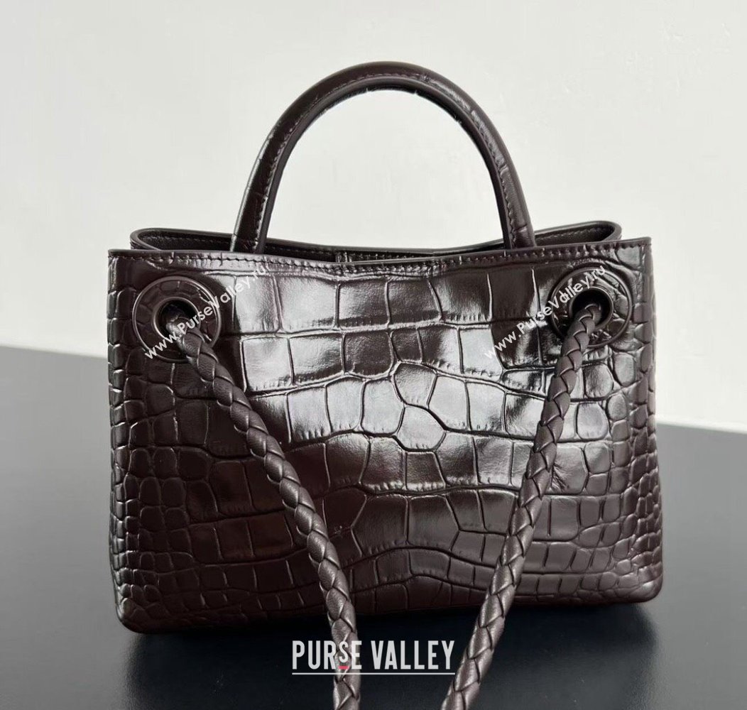 Bottega Veneta Andiamo Mini Bag in Crocodile Embossed Leather Fondant Brown 2024 777614 (WT-241217031)