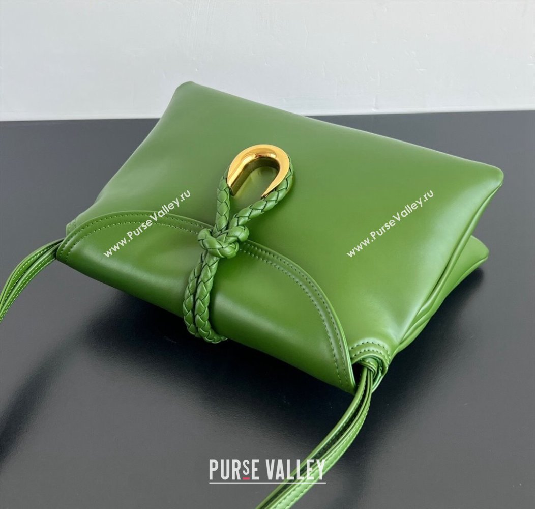 Bottega Veneta Small Liberta Cross-body bag in Smooth Calfskin Green 2024 806030 (WT-241217040)