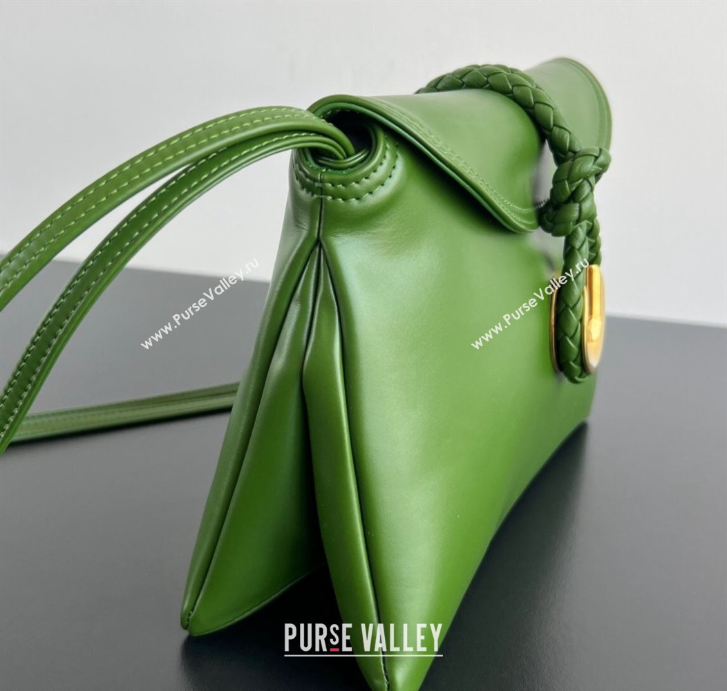 Bottega Veneta Small Liberta Cross-body bag in Smooth Calfskin Green 2024 806030 (WT-241217040)