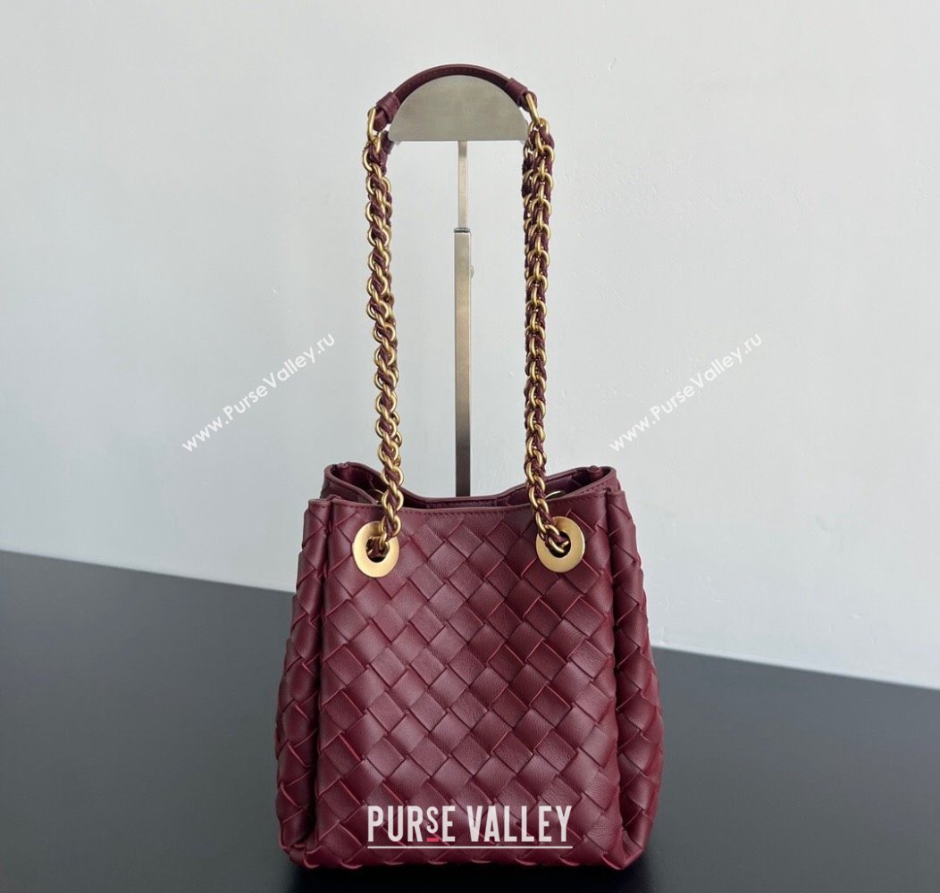 Bottega Veneta Small Parachute Chain Bag in Intrecciato Leather Burgundy 2024 817175 (WT-241217008)