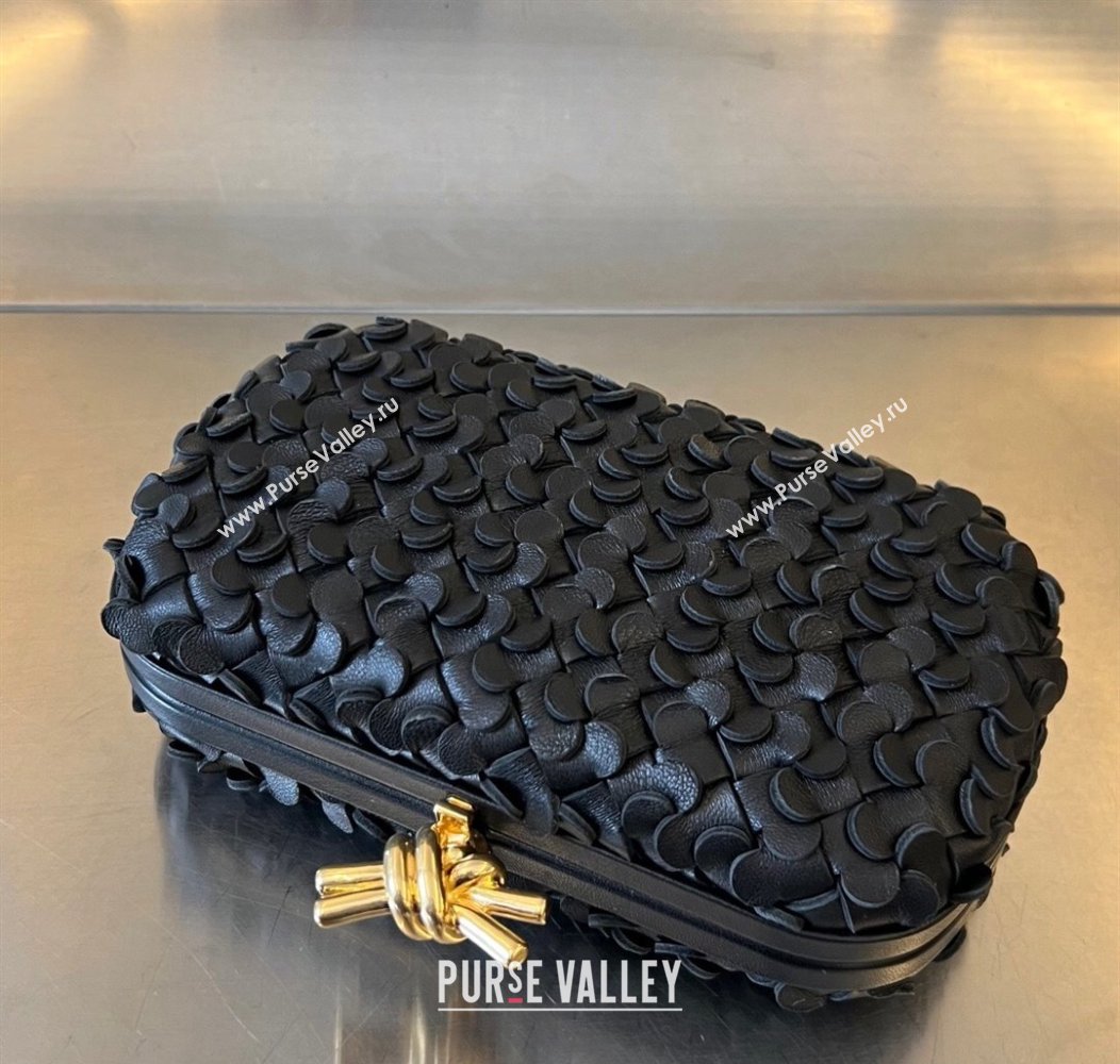 Bottega Veneta Knot Clutch Bag in Intrecciato Lamina Leather Black 2024 717622 (WT-241217071)