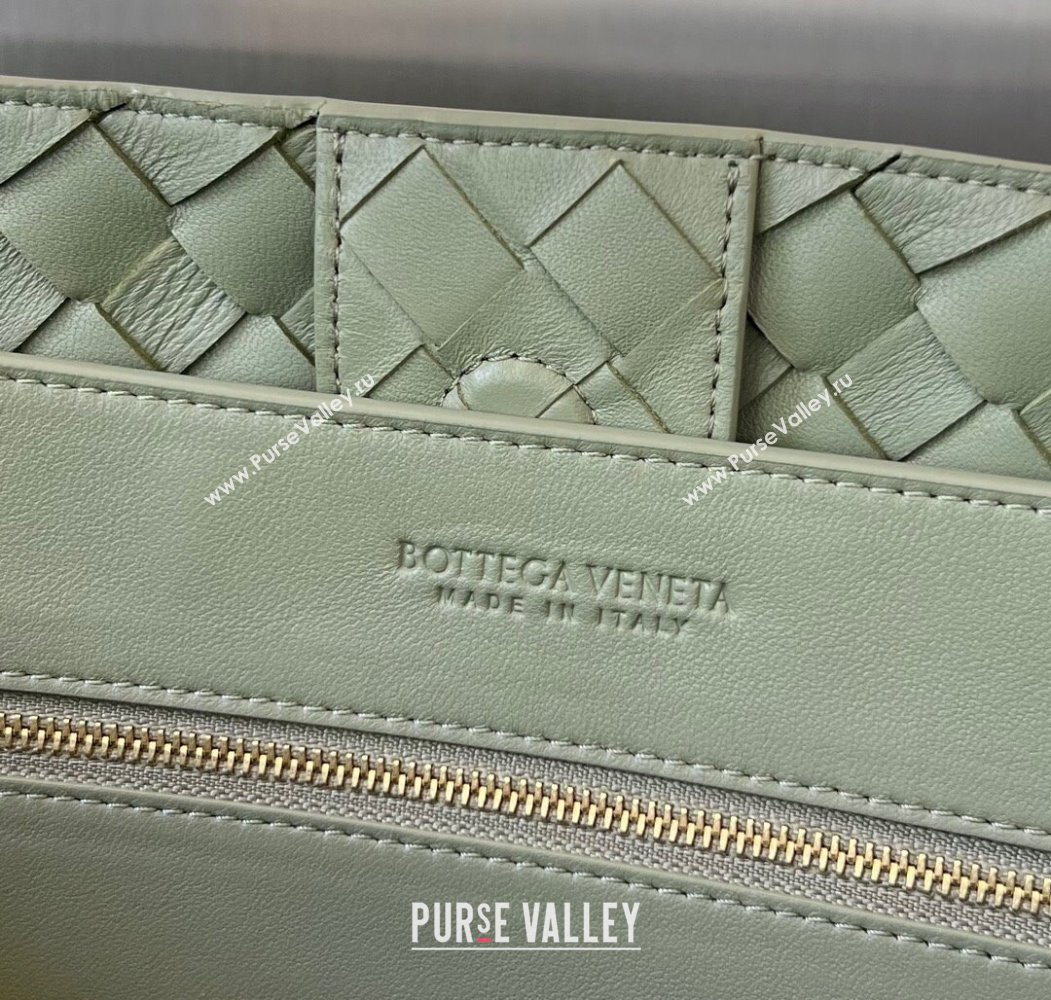Bottega Veneta Large Andiamo Top Handle Bag in Intrecciato Leather 743575 Travertine Green 2025 (WT-250205022)