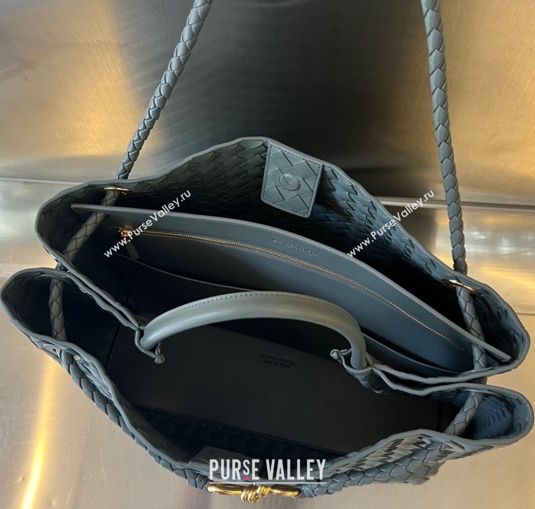 Bottega Veneta Large Andiamo Top Handle Bag in Intrecciato Leather 743575 Lightning Grey 2025 (WT-250205025)