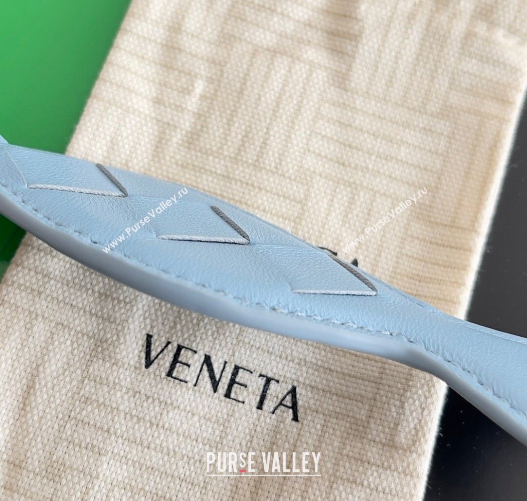 Bottega Veneta Fish Keyring in Intreccio Leather Zenith Blue 2025 806109 (MS-250205035)